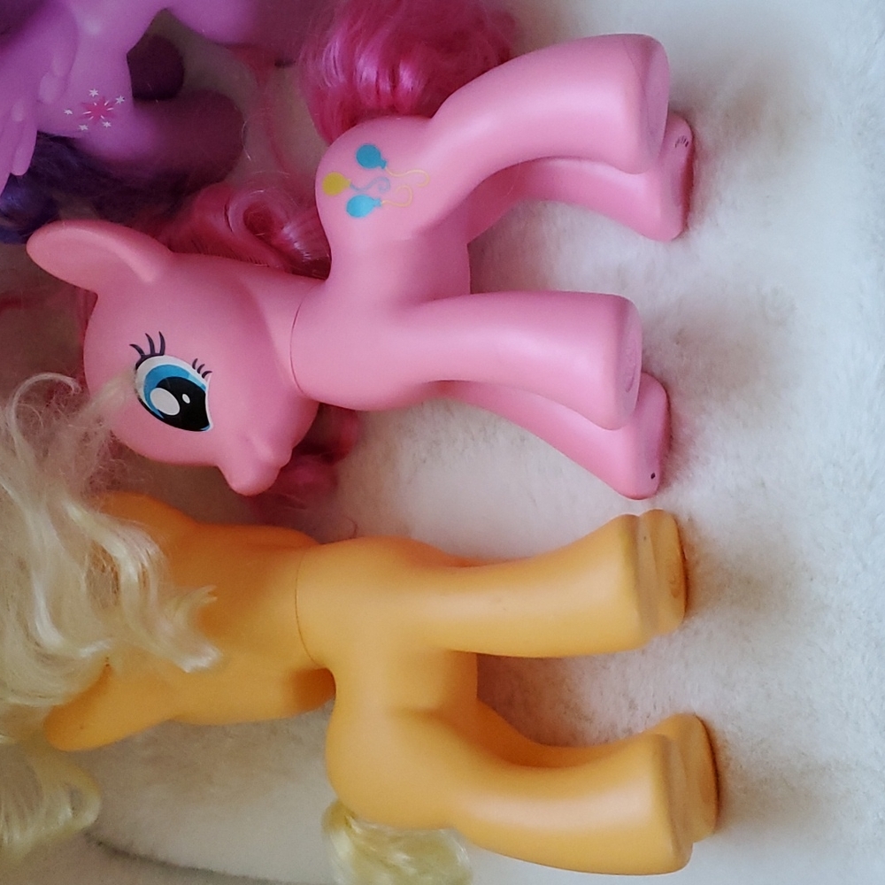 Bundle of 6 My Little Pony Plastic 8.5" - Picture 8 of 14